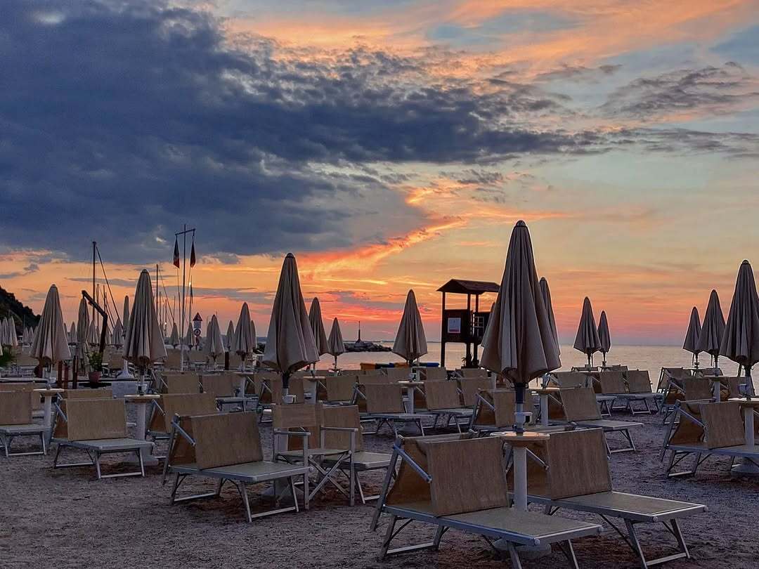 Baia Vallugola Spiaggia